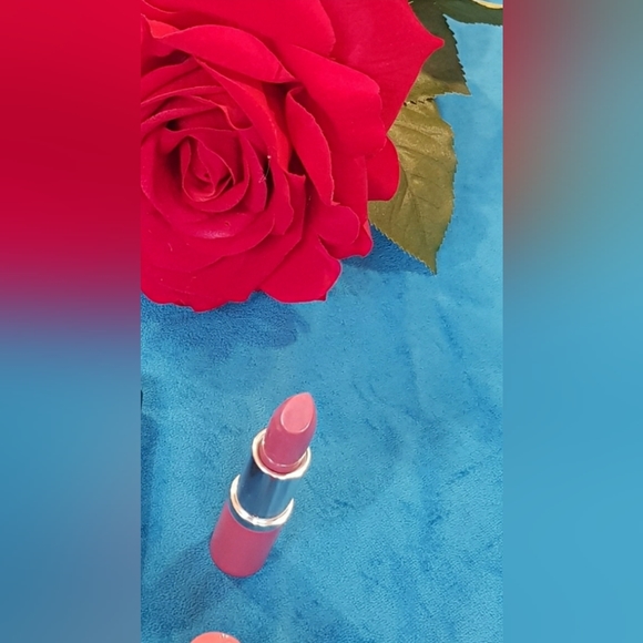 💋 🌷Clinique Lipstick 🌸💄🌺 plus🌹Primer👄⚘ (brand new) - Picture 2 of 6